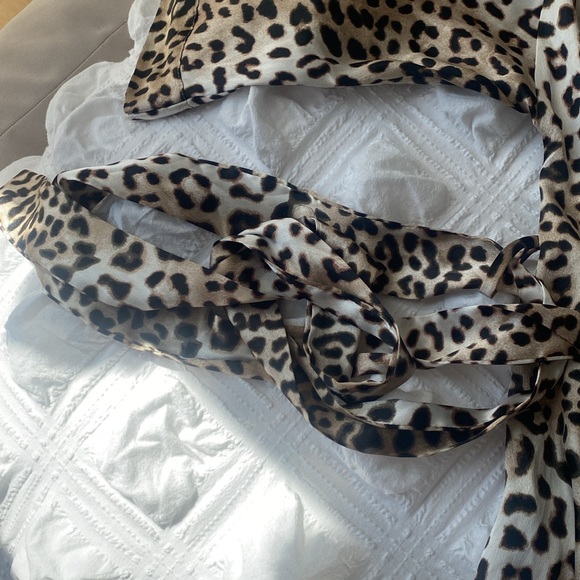 Victoria’s secret cheetah robe with belt - Picture 5 of 6